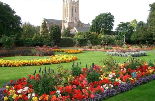 Mildenhall House | The Annexe at Asbit Lodge