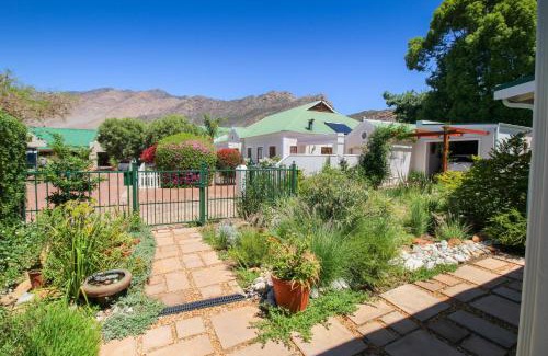 Montagu Apartment | The Annexe at No. 5