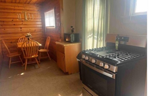 Weirton Apartment | The Apartment