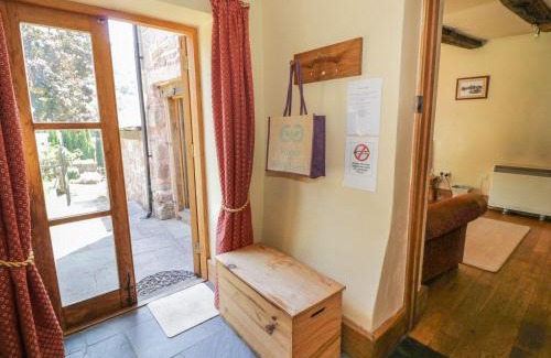 Whitchurch House | The Apple Store