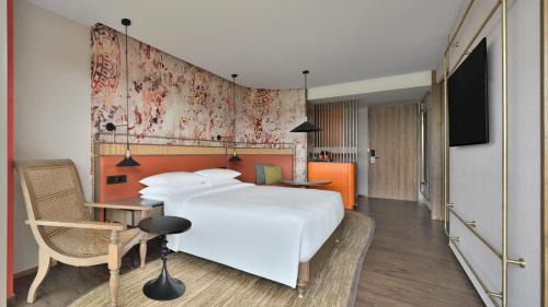 Maradu Hotel | The Artiste, Kochi, A Tribute Portfolio Hotel