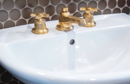 Frankfort Hotel | The Ashbrook Hotel