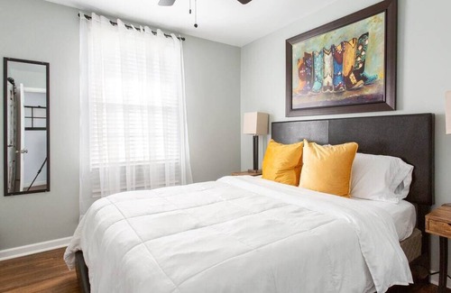 Antioch House | The Axe | Pet Friendly