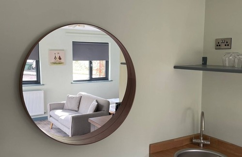 Upper Sapey Hotel | The Baiting House and Lodges
