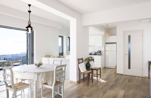 West Mani House | The balcony of Mani