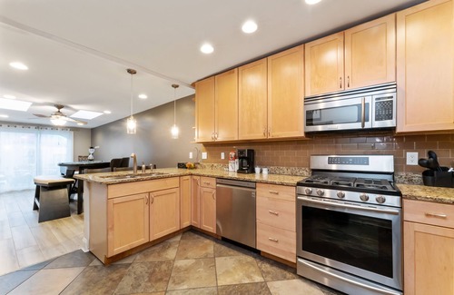 Downtown Baltimore House | The Baltimore Nest, Stadium Walkable, Big Rowhousenn