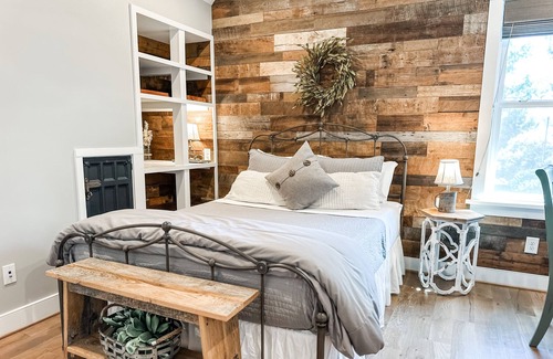 Batesville Cabin | The Barn at Haden