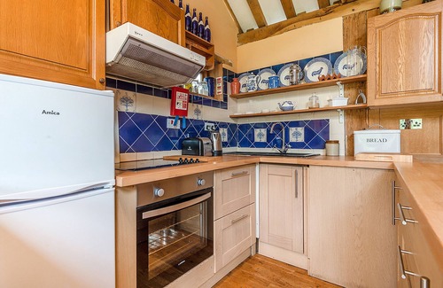 Dittisham Cottage | The Barn