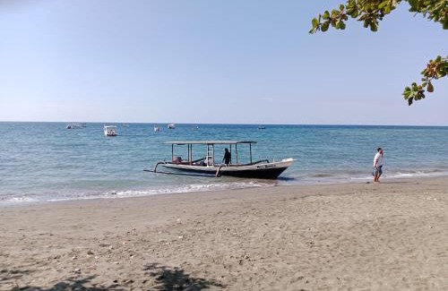 Pemuteran Hotel | The Beach Bungalows & Turtle Sanctuary