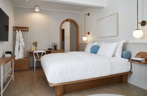Southampton Hotel | The Beach Motel