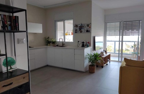 Hadera Apartment | The Beach View Apartment