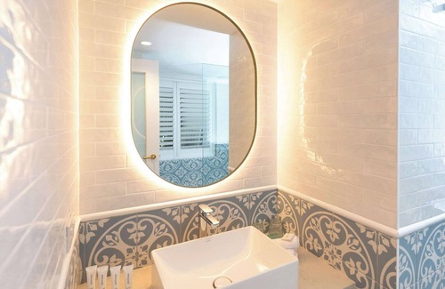 Toukley Hotel | The Beachcomber Hotel & Resort, an Ascend Collection Resort