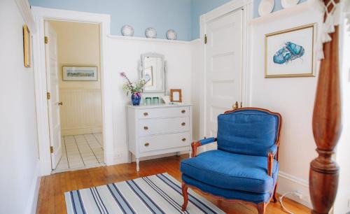 Camden Bed & Breakfast | The Belmont Inn