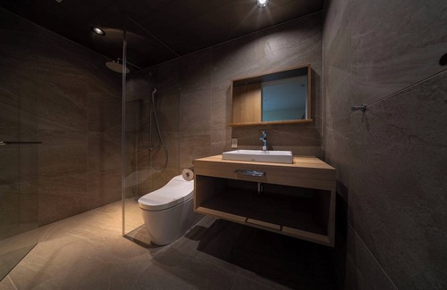Echo Land House | The Bergamot Hakuba