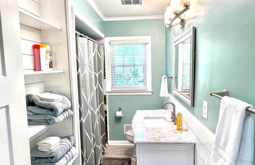 Wilmington House | The Best Family & Friends Hangout & Pet Friendly!