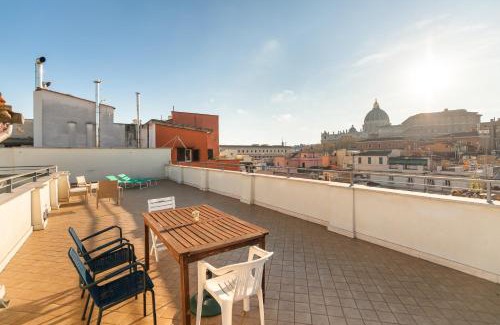 Rione XIV Borgo Apartment | The best St Peter's view