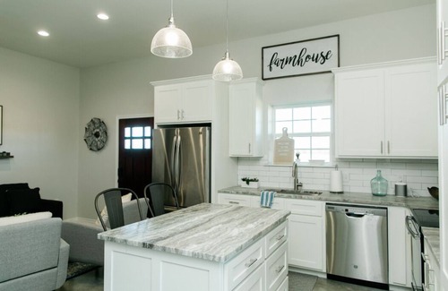 McLennan County House | The Bethany House - Countryside Retreat near Waco