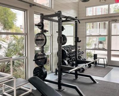 North Charleston House | The Bexley Cute 2 bedroom with yard in Park Circle