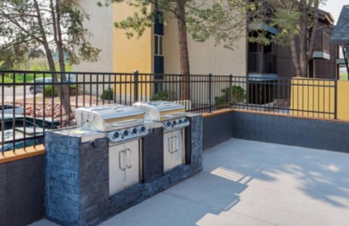 Southeast Colorado Springs Apartment | The Bird's Nest Colorado - 1/1 fully furnished
