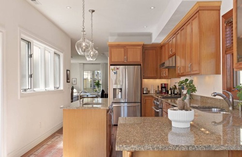 Eugene House | The Birdhouse: Close to Downtown/U of O