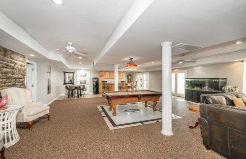 West Chester House | The Bishops Manor Stay for 10