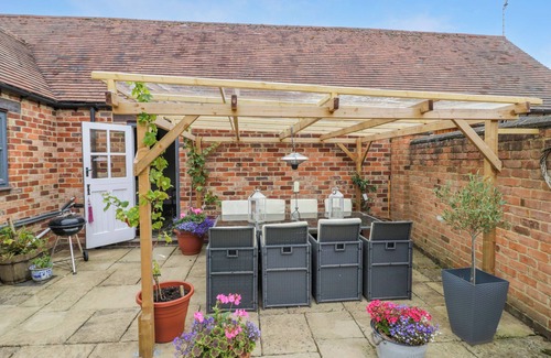 Ettington Cottage | The Bit on the Side