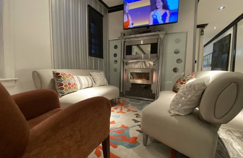 Camden House | The Blackberry Tree House