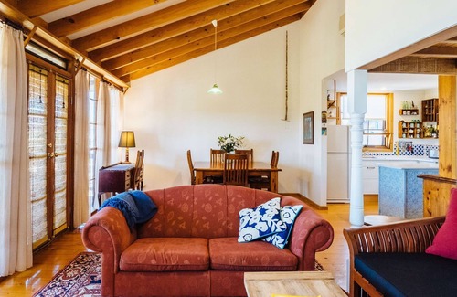 Quinns Rocks House | The blue beach house