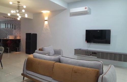 Kampung Bakau House | The Blue Residence with 4 bedrooms & 4 bathrooms