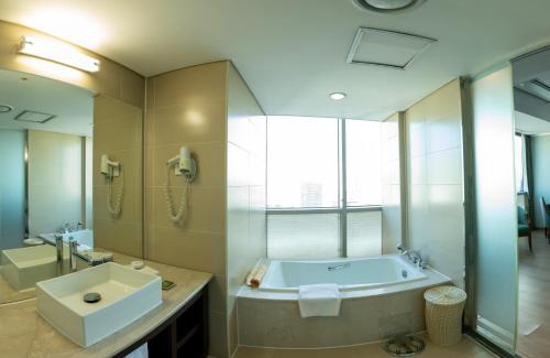 Downtown Ulaanbaatar Hotel | The Blue Sky Hotel and Tower