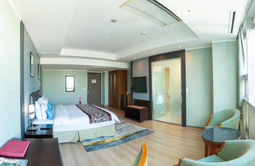 Downtown Ulaanbaatar Hotel | The Blue Sky Hotel and Tower