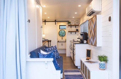 Waco House | The Bluebonnet- Container Home Country Setting Near Waco Attractions