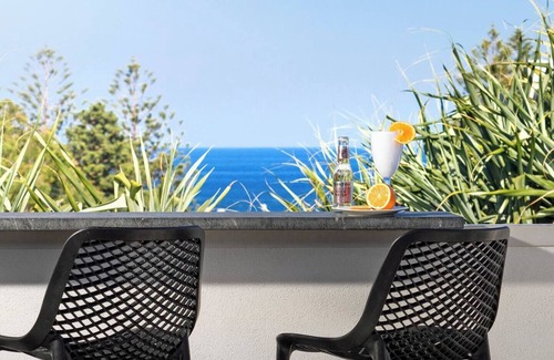 Sunshine Beach Apartment | The Boat House, 5 Bryan, Beside Beach, Heated Pool
