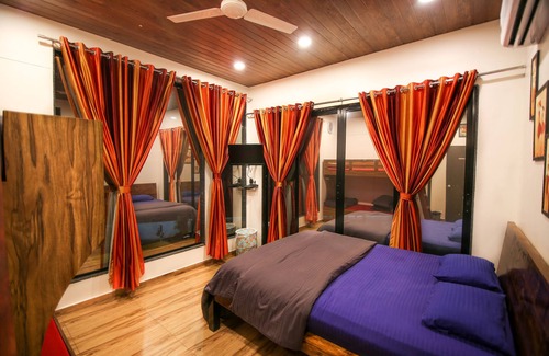 Gevhande Khadak Hotel | The Bob house