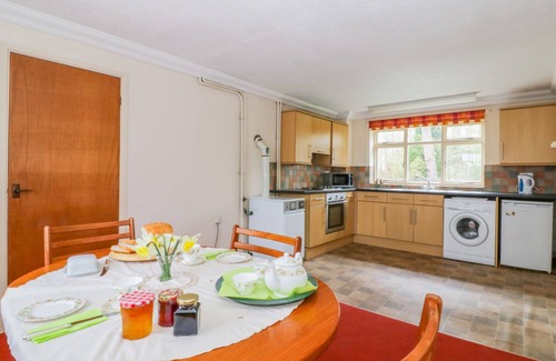 Eye Cottage | THE BOTHY, with a garden in Eye