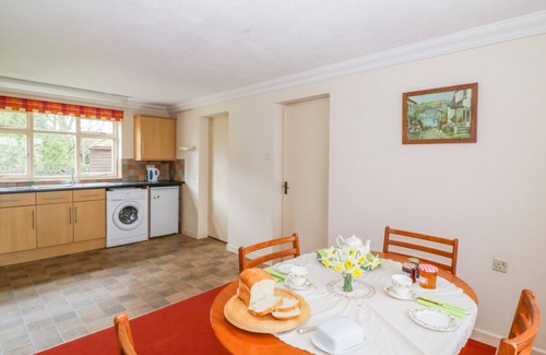 Eye Cottage | THE BOTHY, with a garden in Eye