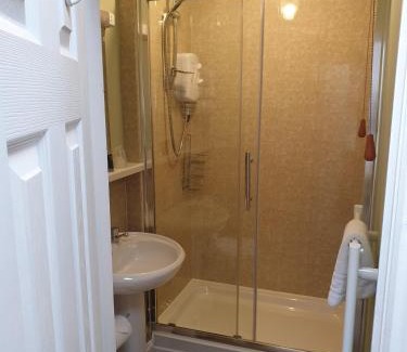 Torquay City Centre House | The Brandize Guest House