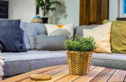 The Roads Apartment | The Brickell Hideout - Charming/Cozy/Central