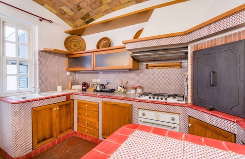 Quartiere XV Della Vittoria Apartment | The British Corner, Central Cozy Loft with Garden