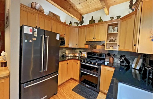 Westhaven-Moonstone Cabin | The Cabin at the Redwoods