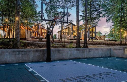 Baxter Other | The Cabins at Cookeville - 3 Cabin Resort with Sauna, Hot Tubs, Pickleball & Golf!