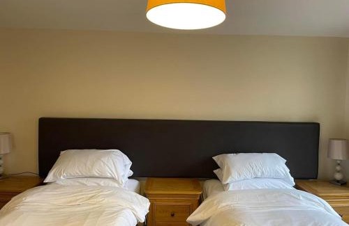 Tredegar Bed & Breakfast | The Cambrian Bar & Grill