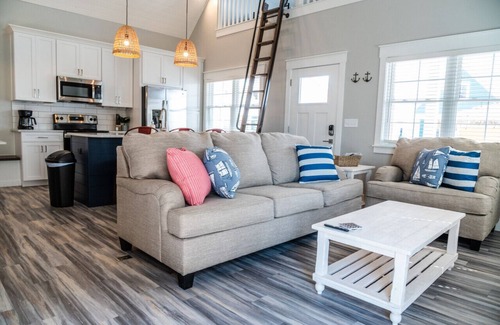 Celina Cabin | The Captain - 3 Bed/1 Loft Lakeside Cottage!