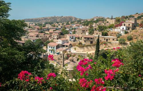 Tochni House | The Carob Tree Villa - Rustic Luxury Home With Access To Pool And Restaurant