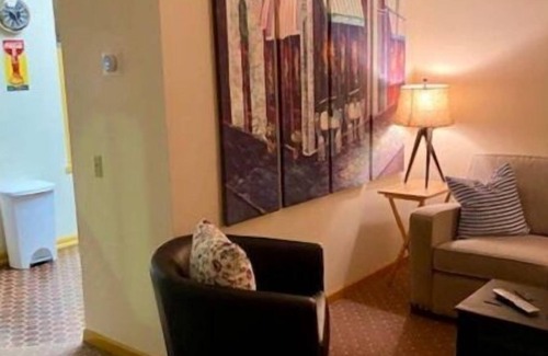 Mansfield House | The Carriage House - "Coachman's Inn unit"