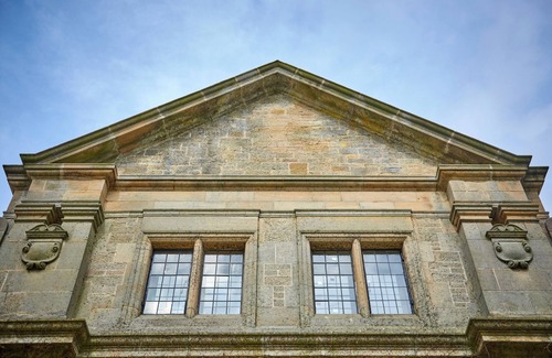 Walwick House | THE CARRIAGE HOUSE, pet friendly, with a garden in Humshaugh