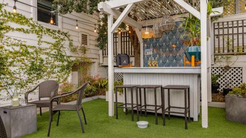 Cayucos House | The Cayucan Bungalows by AvantStay Pet-Friendly Getaway Steps from Cayucos State Beach