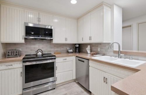 Beaver Creek Apartment | The Charter at Beaver Creek C250