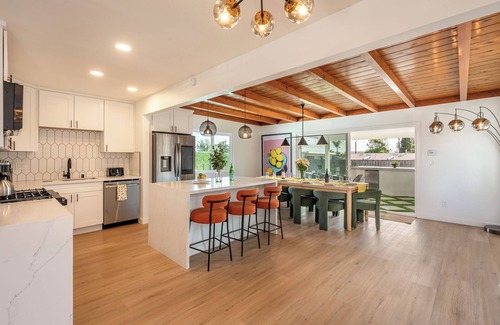 Bay Ho House | The Citrus Oasis