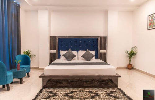 Dharampur Hotel | The Cloud Berry